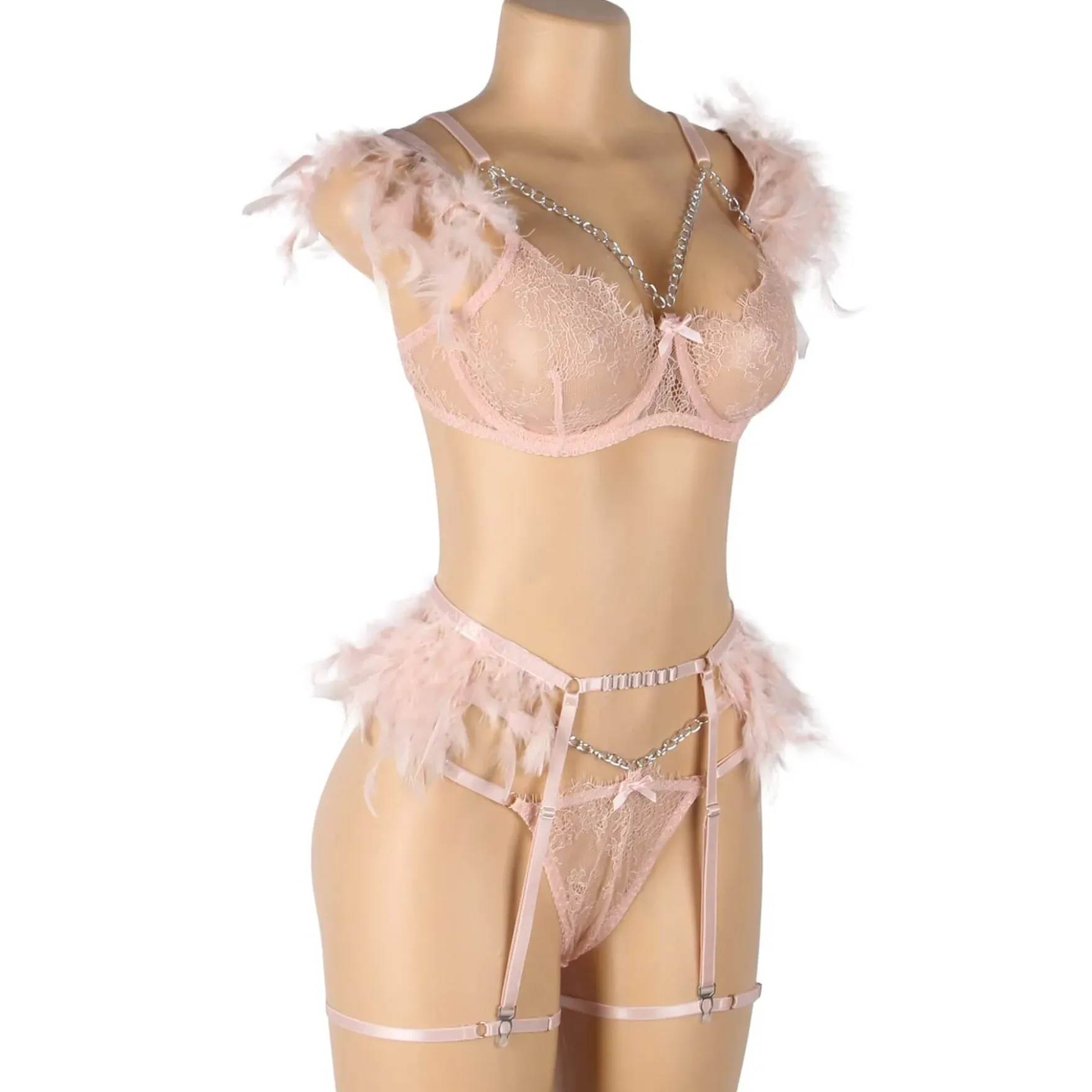 Pitsisetti höyhenillä ja ketjuilla